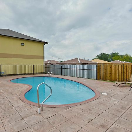 Americas Best Value Inn Lake Charles Interstate 210 Съоръжения снимка