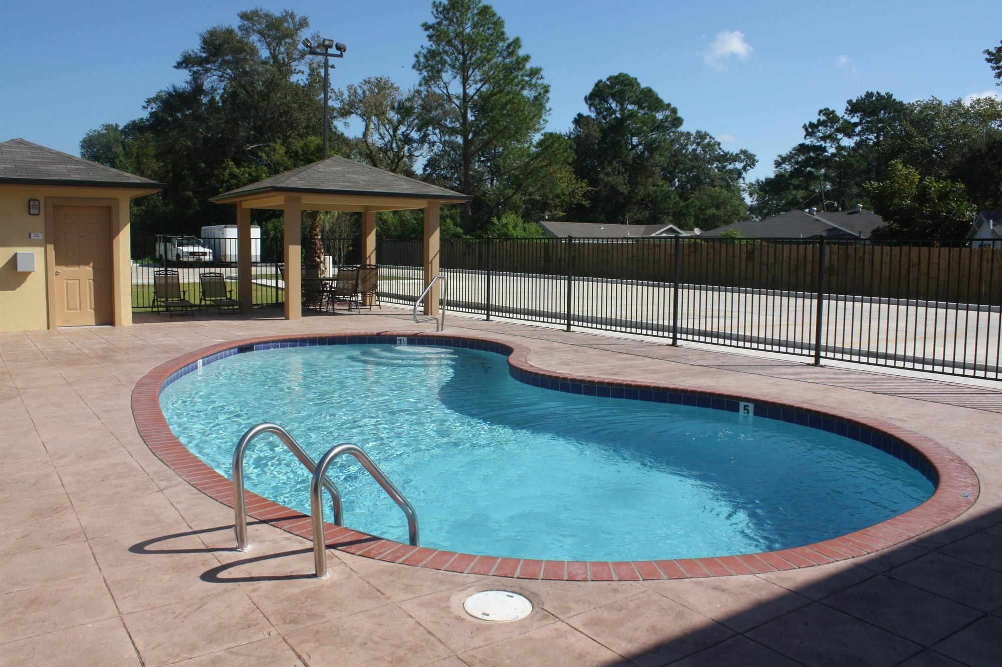 Americas Best Value Inn Lake Charles Interstate 210 Съоръжения снимка